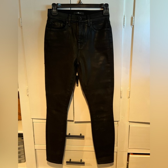 NWOT 7 For All Mankind
High-Waist Ankle Skinny in Black Coated SZ 24 - Picture 4 of 6
